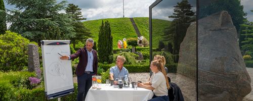 24855 Meetingvejle Hero WEB 19020X1080px